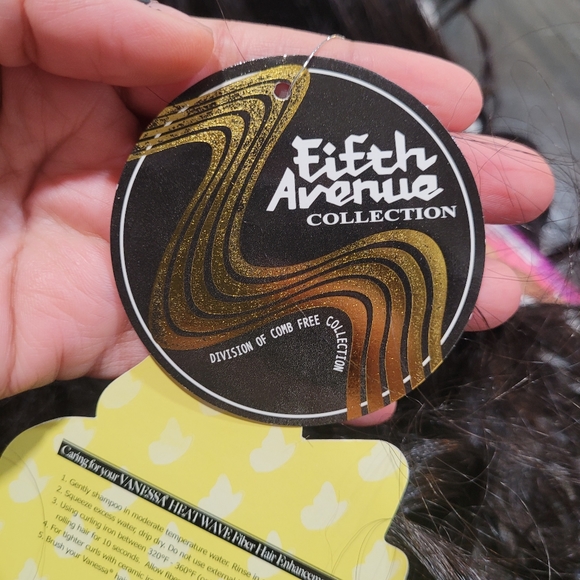 Vanessa fashion hair wig - Picture 8 of 9